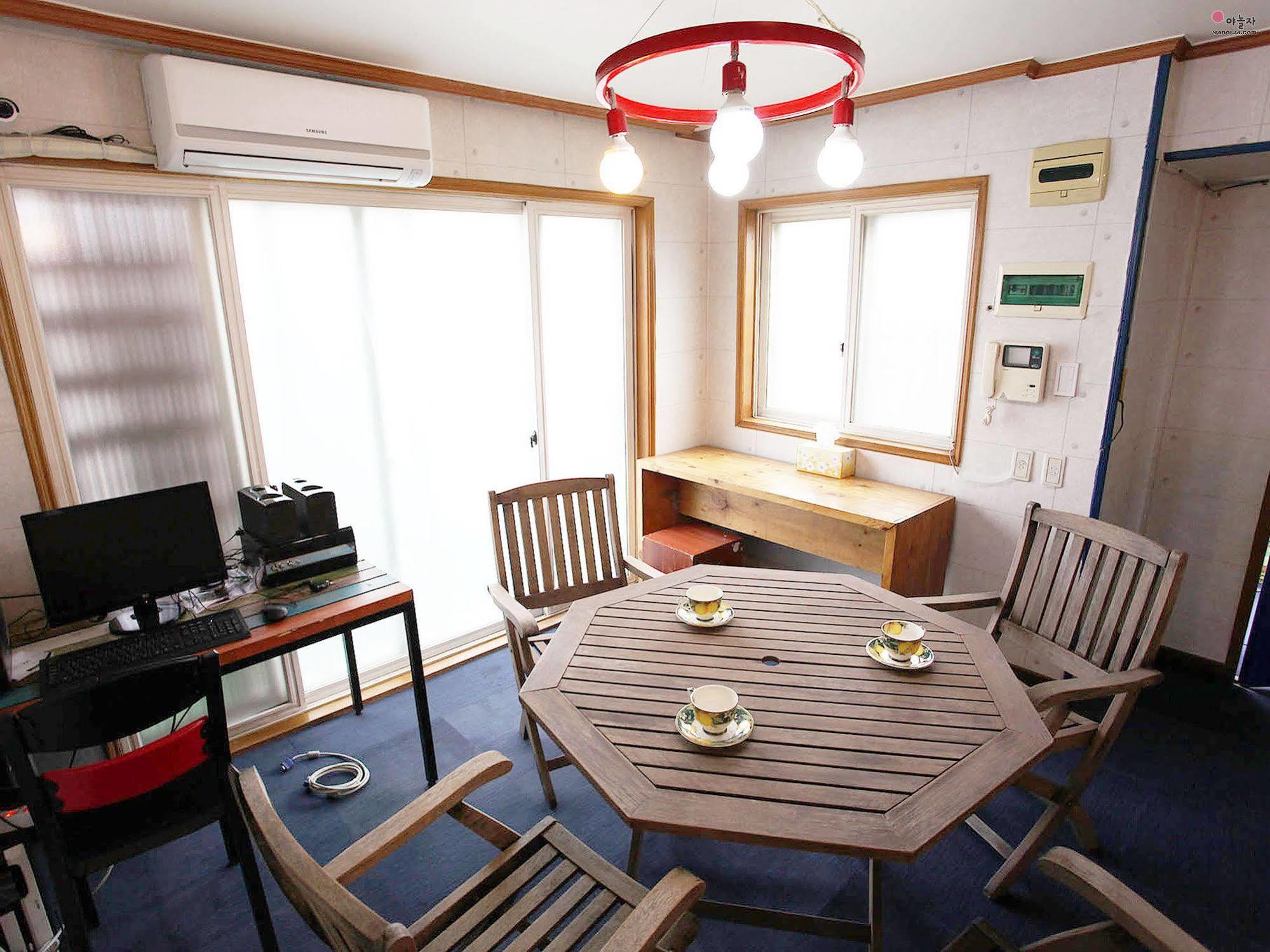 W Mini Hotel Dongdaemoon Seoul Exterior foto